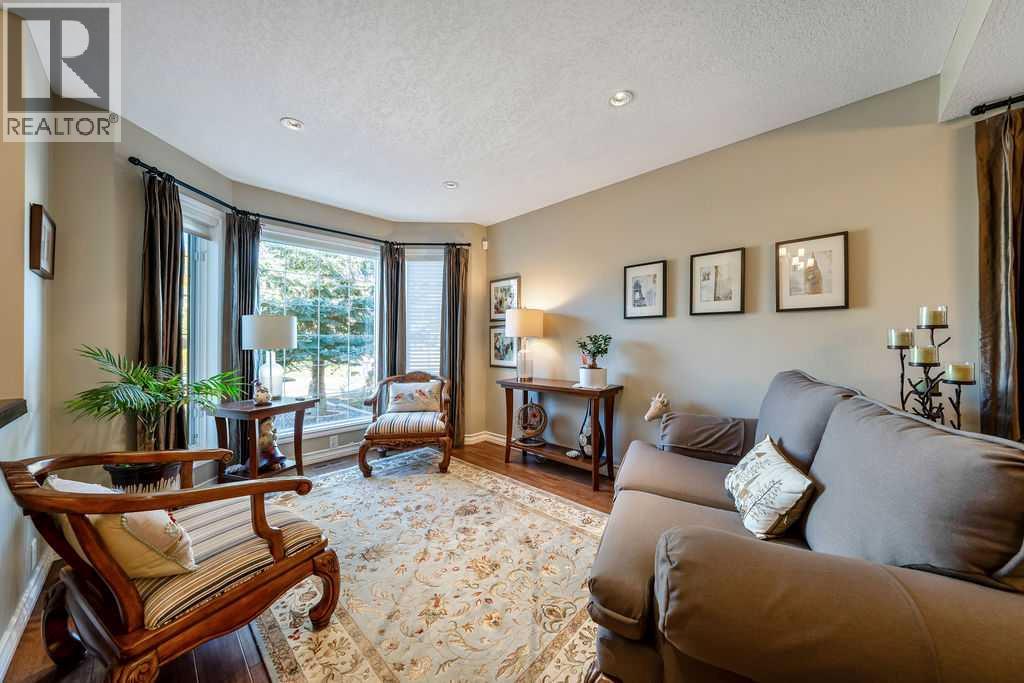 7 Springbank View Sw Property Photo 4