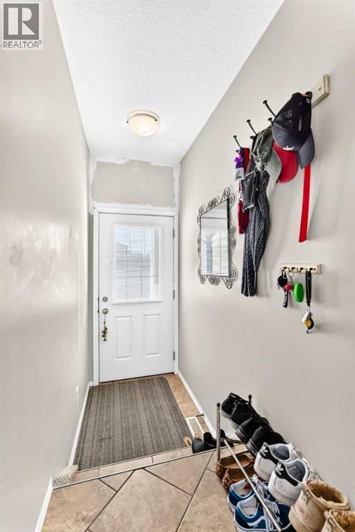 5301 Windward Place Property Photo 3