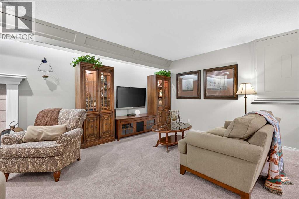342 Hawkside Mews Nw Property Photo 26