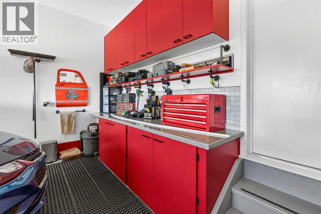 342 Hawkside Mews Nw Property Photo 31