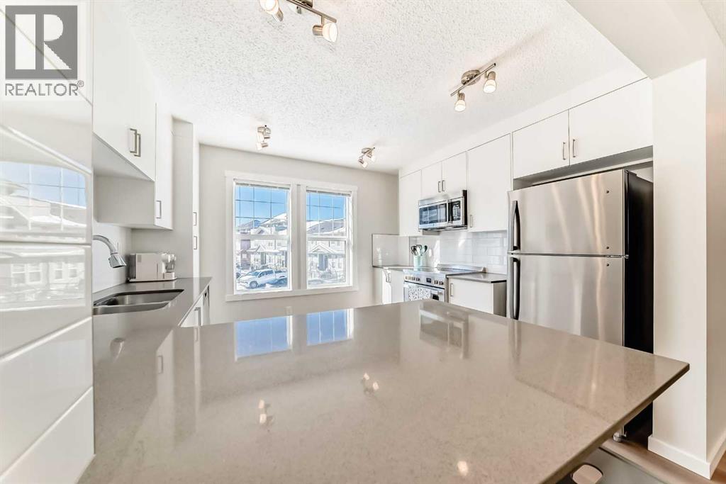 272 Cranbrook Square Se Property Photo 13