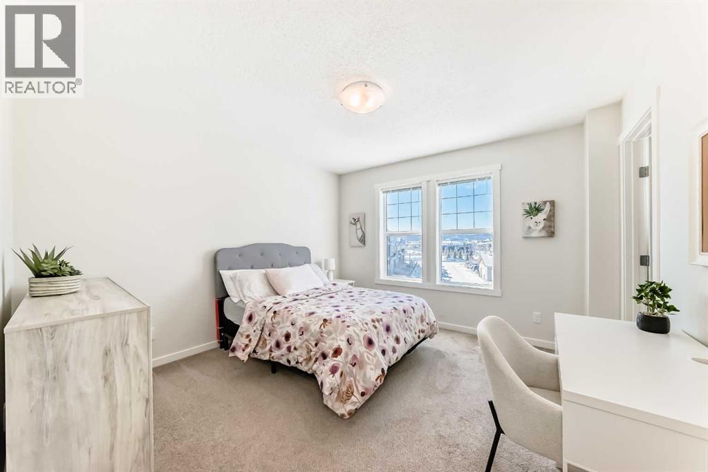 272 Cranbrook Square Se Property Photo 24