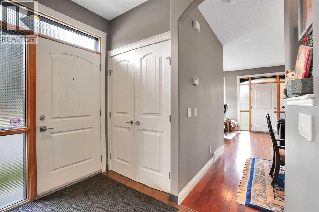 137 11 Avenue Nw Property Photo 8