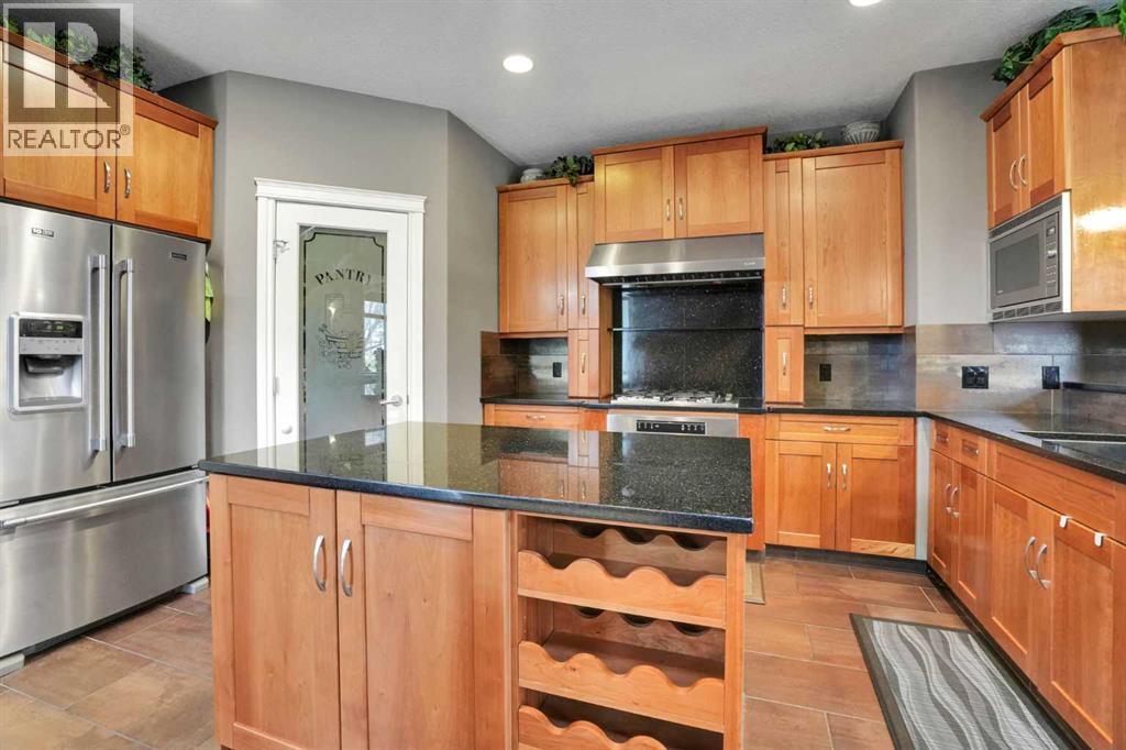 137 11 Avenue Nw Property Photo 10