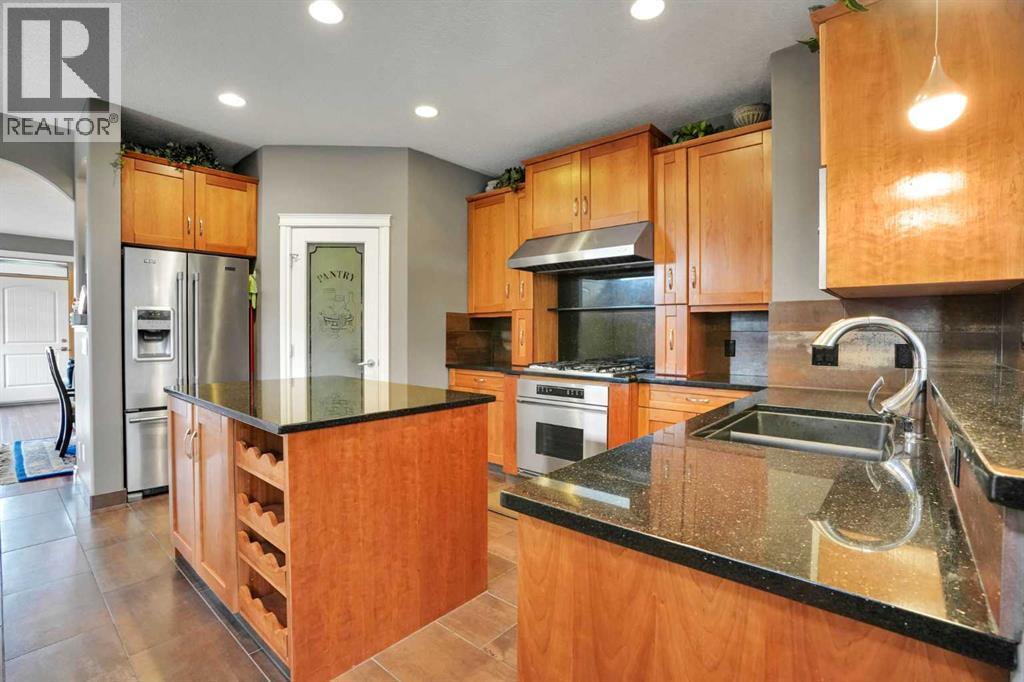 137 11 Avenue Nw Property Photo 11