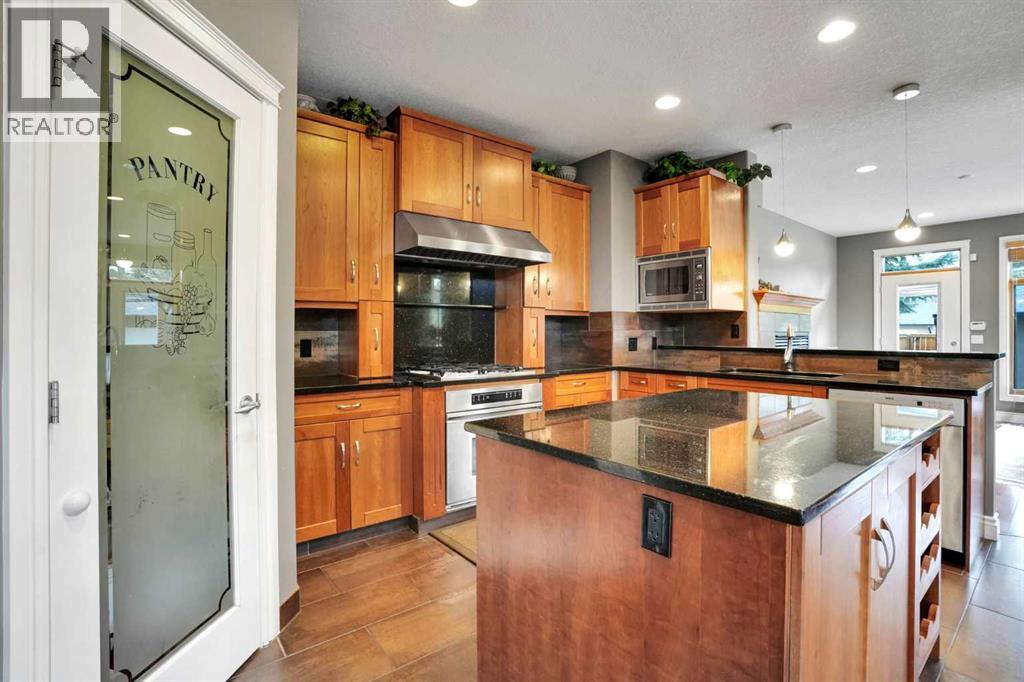 137 11 Avenue Nw Property Photo 13