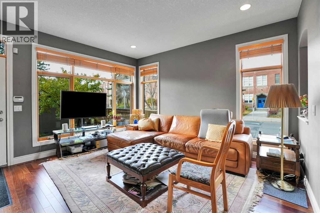 137 11 Avenue Nw Property Photo 14