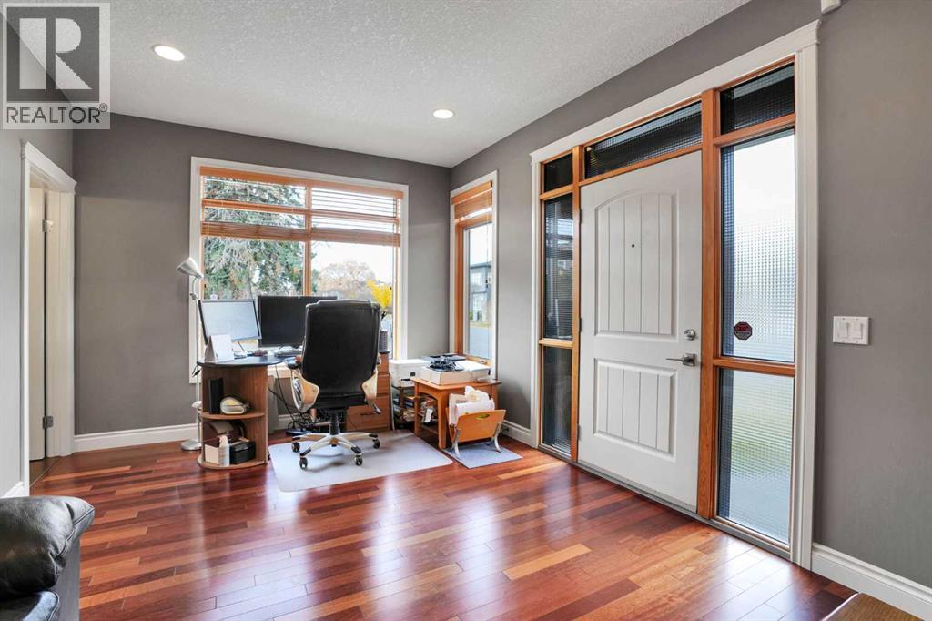 137 11 Avenue Nw Property Photo 18