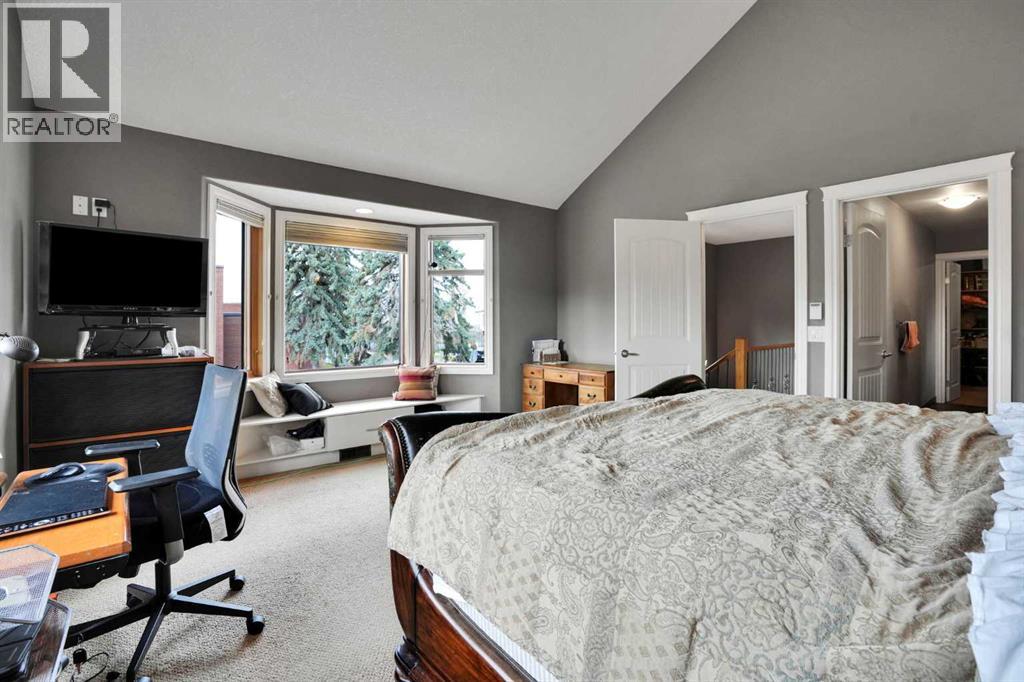 137 11 Avenue Nw Property Photo 21