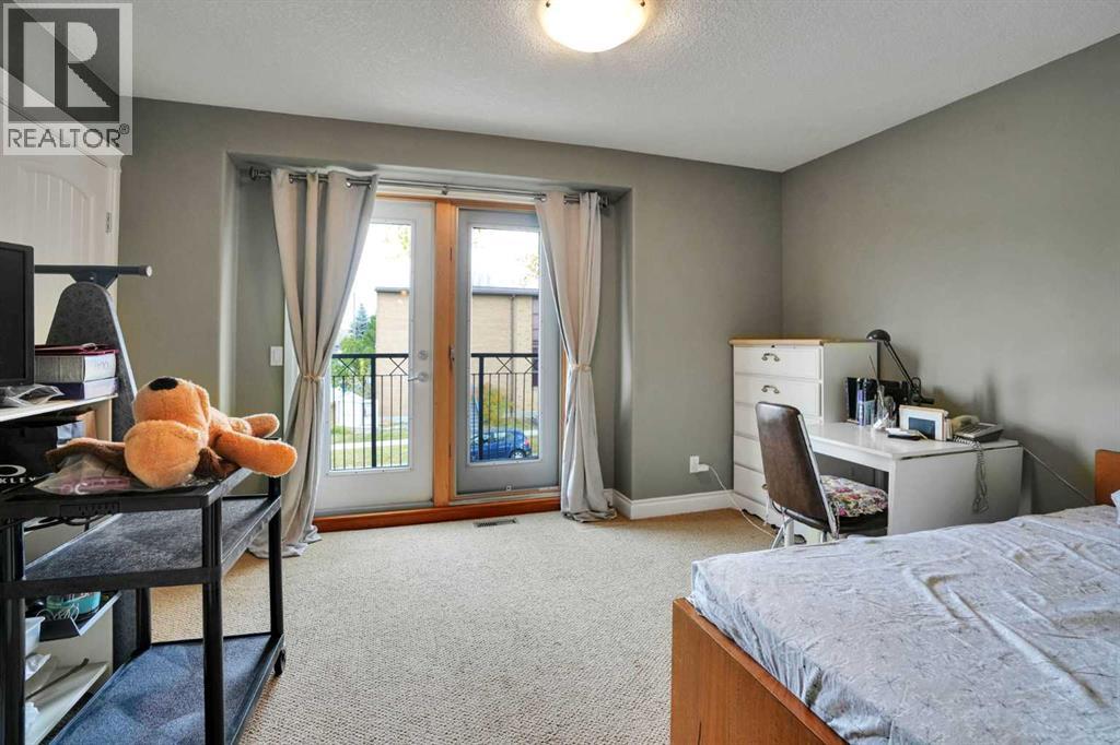137 11 Avenue Nw Property Photo 28