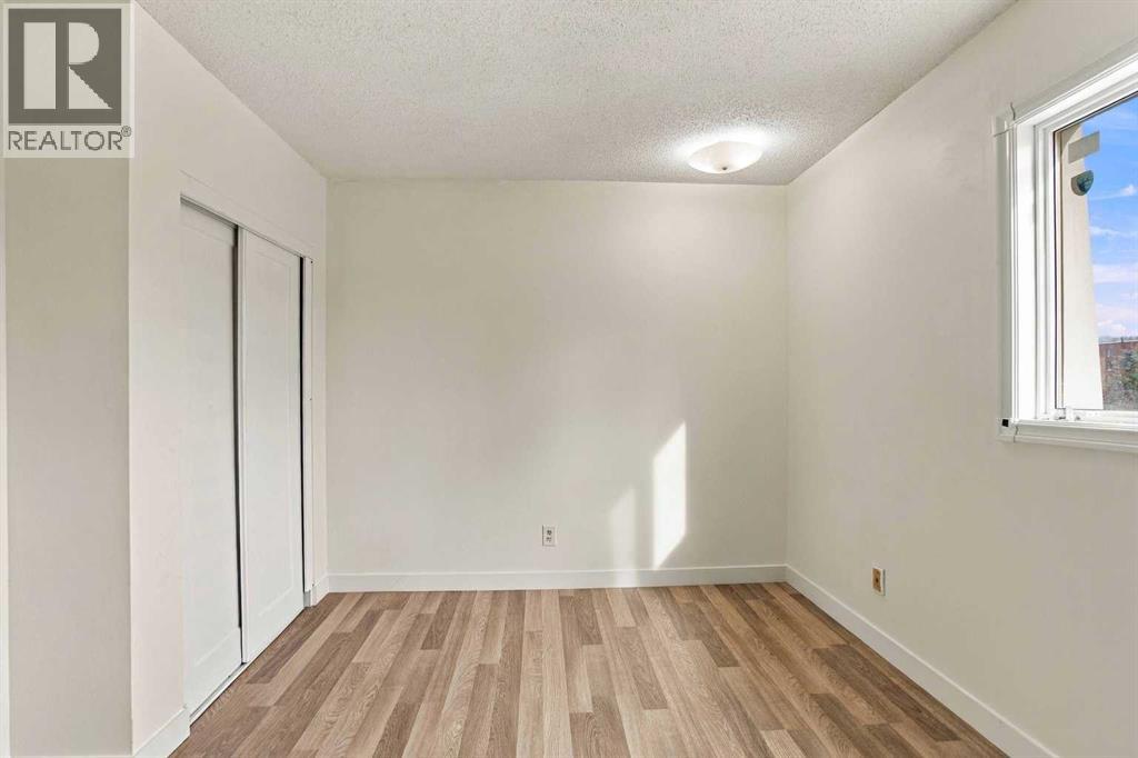 7 Pond Crescent Property Photo 14