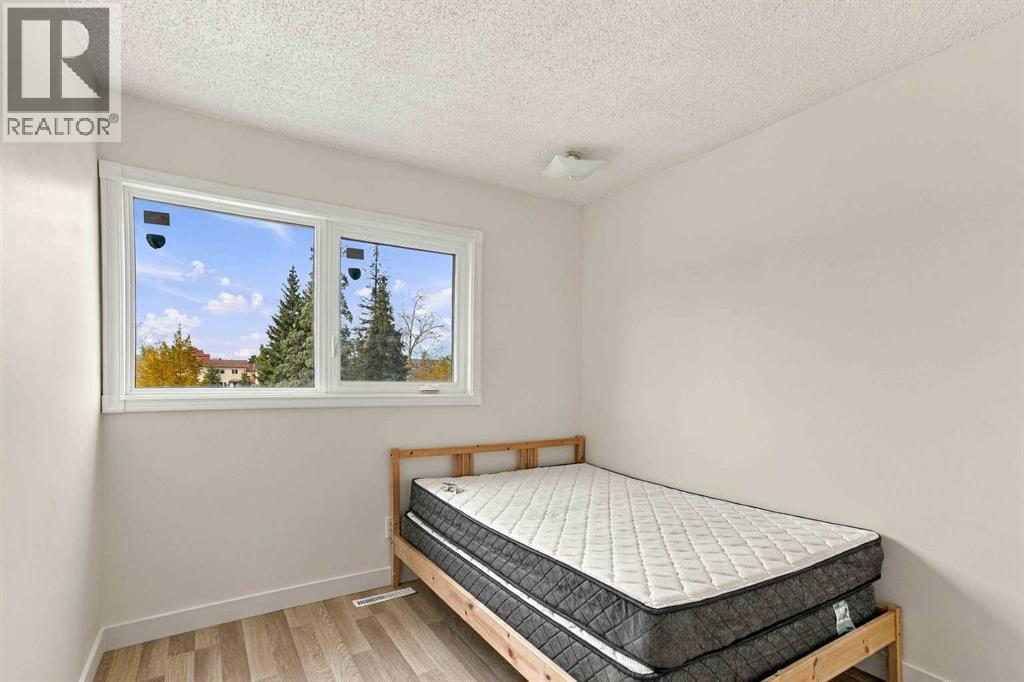 7 Pond Crescent Property Photo 19