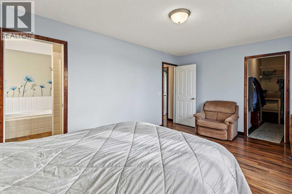 279 Panamount Hill Nw Property Photo 19
