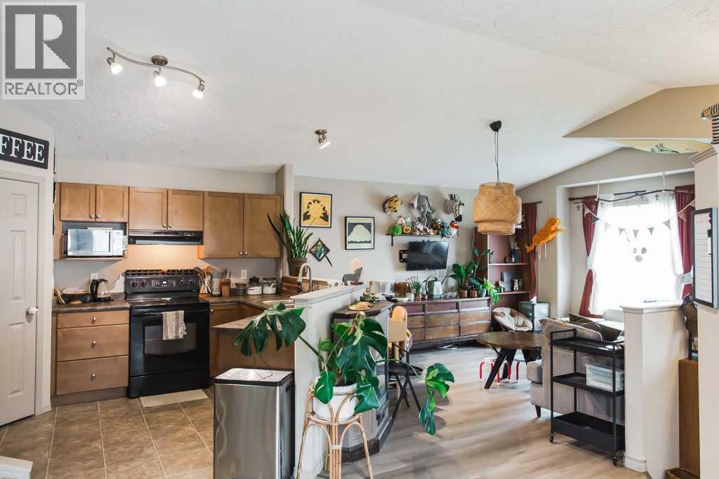 10404 98a Street Property Photo 2