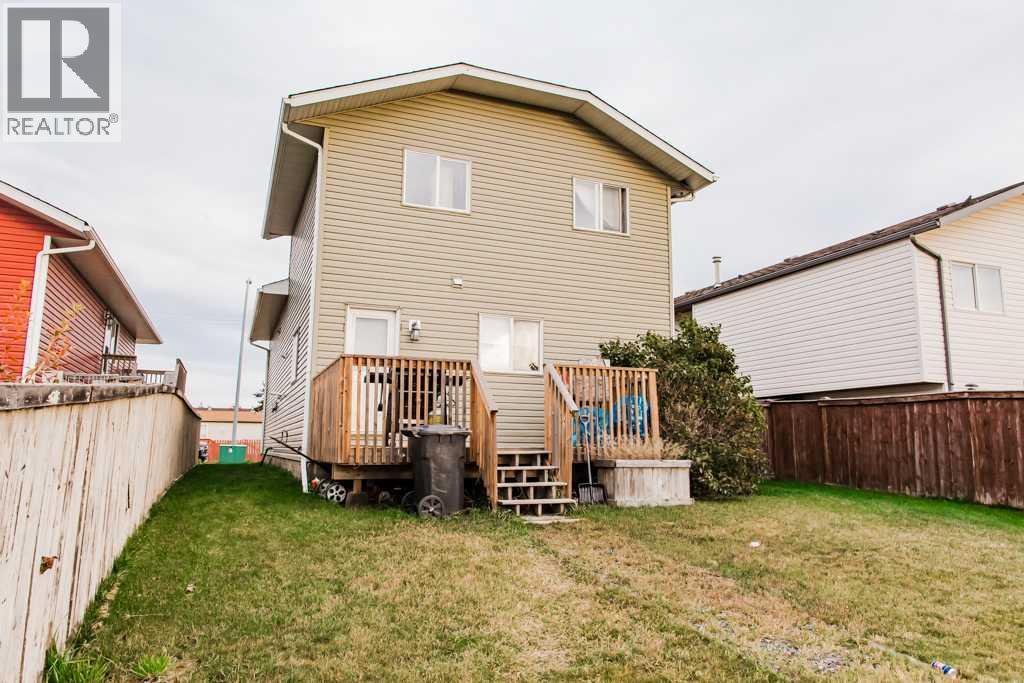 10404 98a Street Property Photo 32