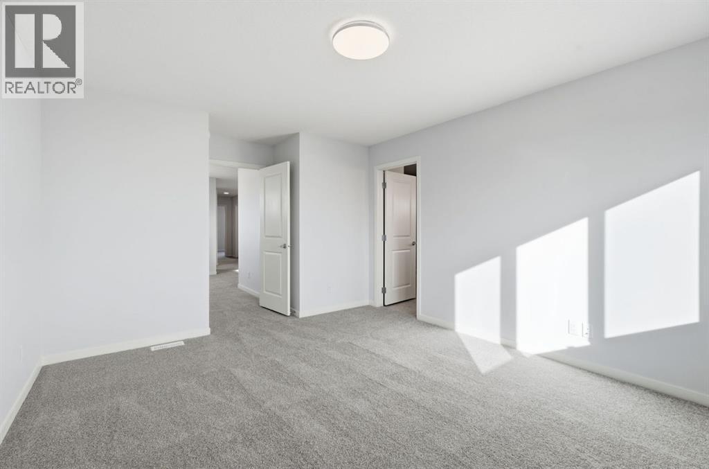 90 Rosemary Gardens Se Property Photo 28