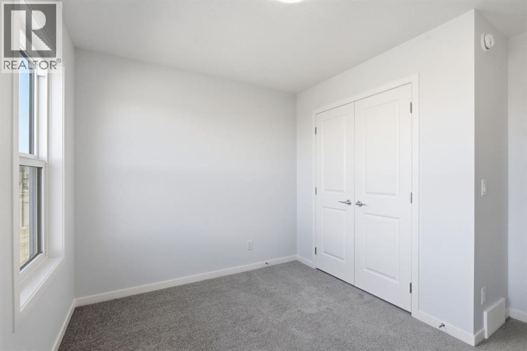 90 Rosemary Gardens Se Property Photo 37
