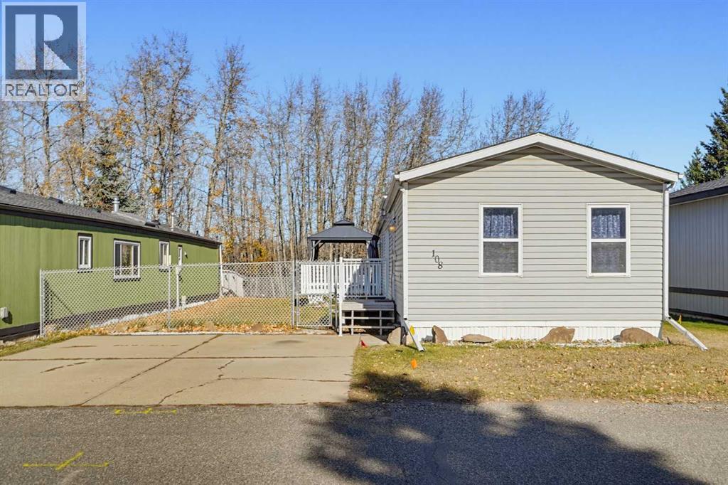 37543 England Way Property Photo 1