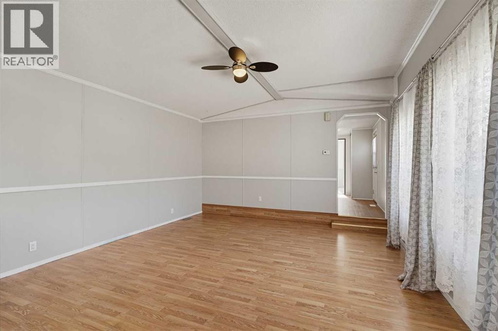 37543 England Way Property Photo 8