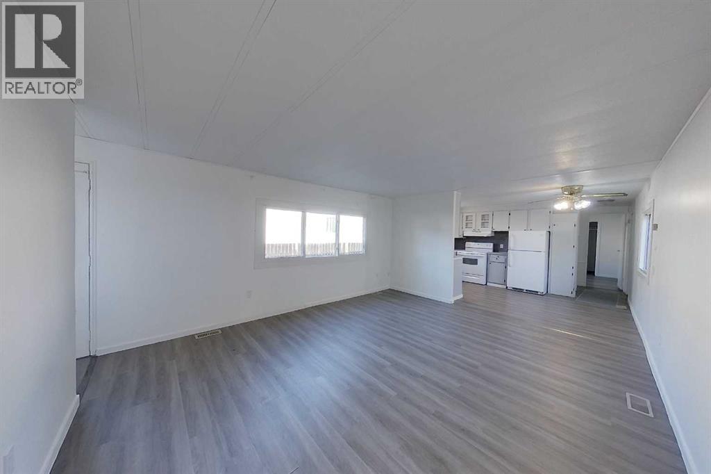 301 8 Street Sw Property Photo 6