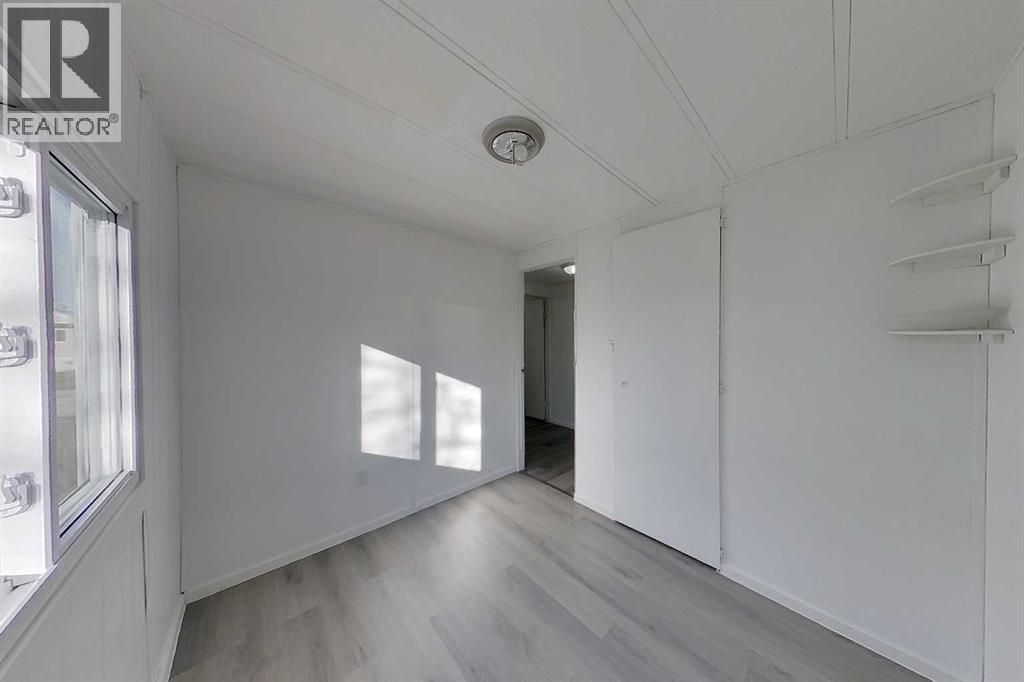 301 8 Street Sw Property Photo 10