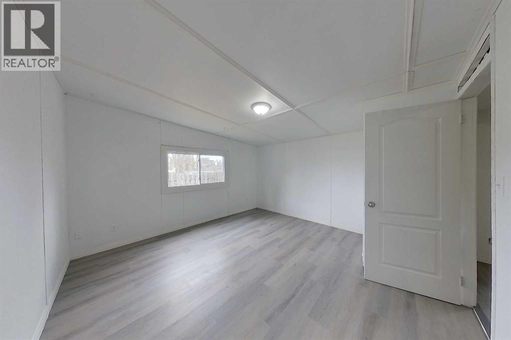 301 8 Street Sw Property Photo 16