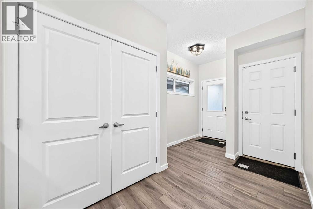 46 Lucas Heights Nw Property Photo 2