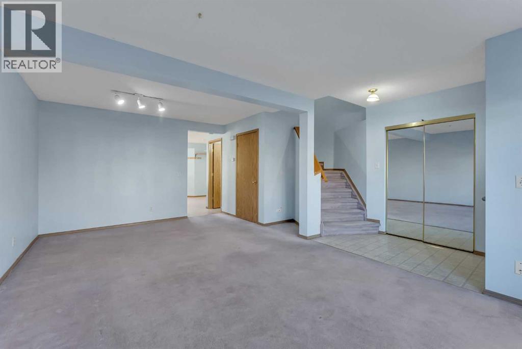 350 Arbour Grove Close Nw Property Photo 9