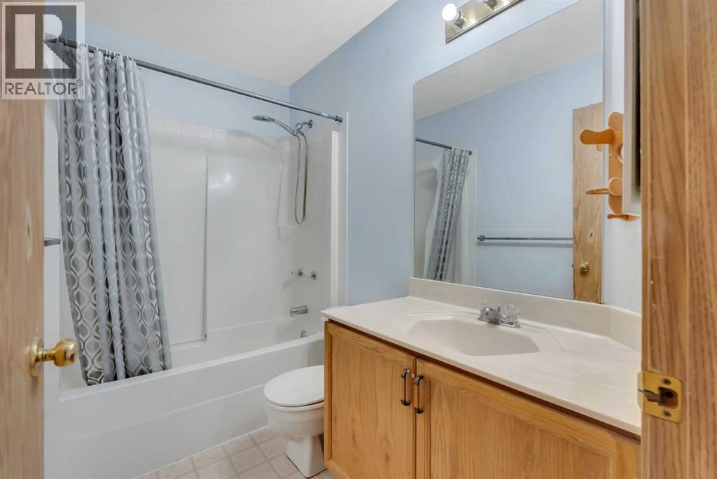 350 Arbour Grove Close Nw Property Photo 31