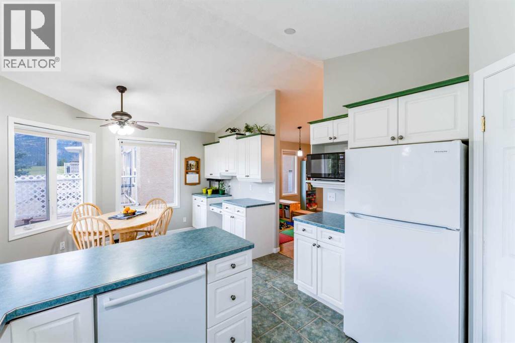 3013 214 Street Property Photo 5