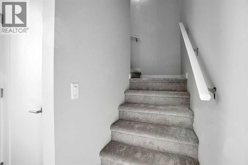 8354 9 Avenue Sw Property Photo 6