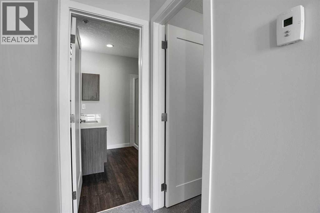 8354 9 Avenue Sw Property Photo 38