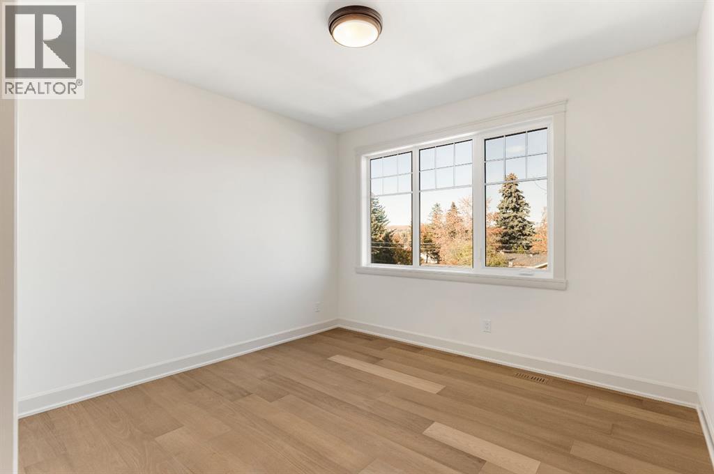 654 27 Avenue Nw Property Photo 35