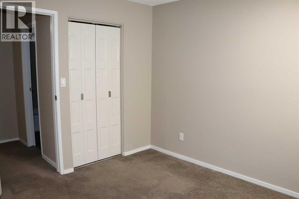 366 94 Avenue Southeast Property Photo 14