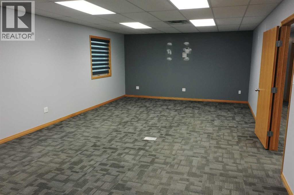 5800 66 Avenue Property Photo 10