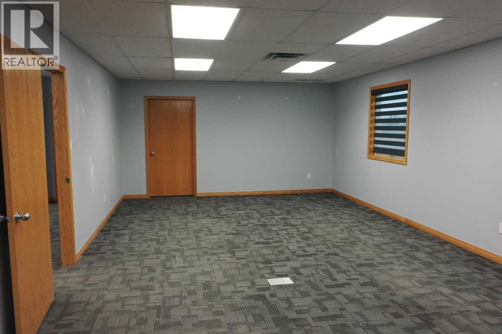 5800 66 Avenue Property Photo 11