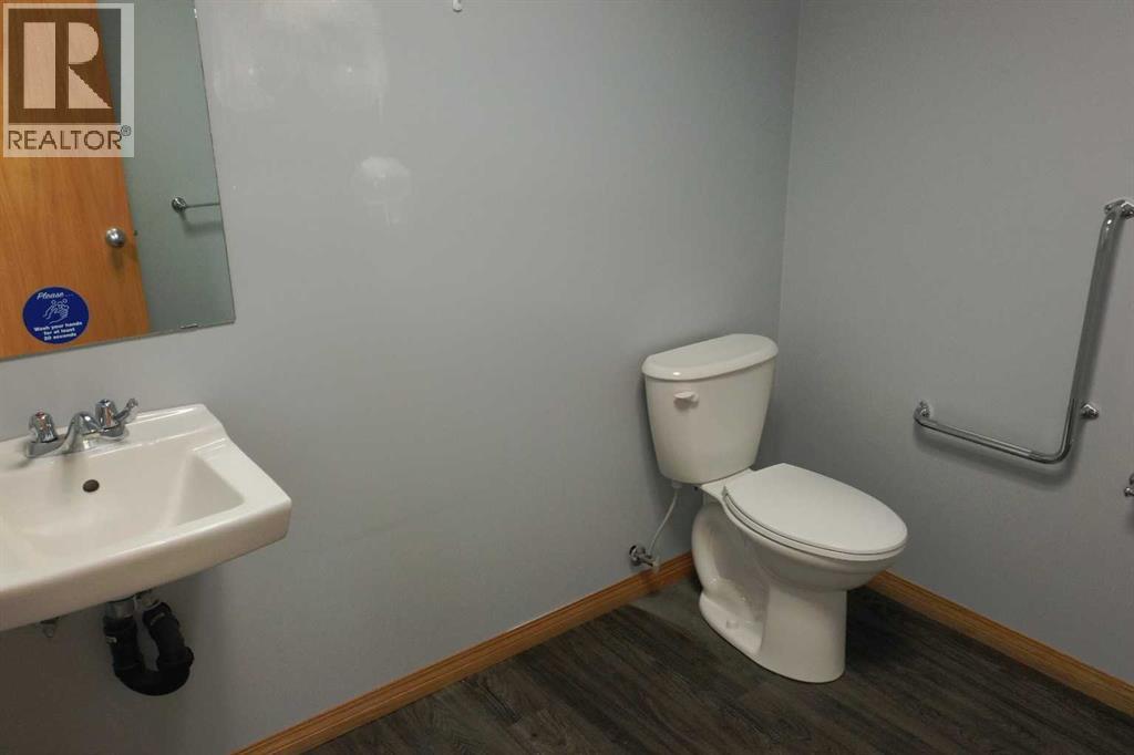 5800 66 Avenue Property Photo 14
