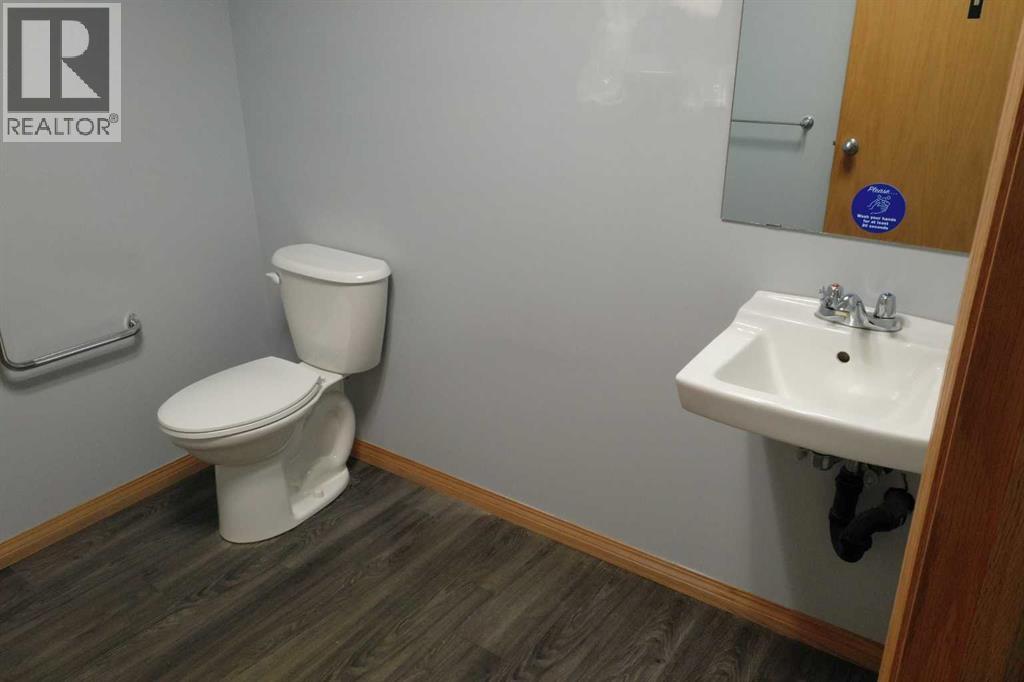 5800 66 Avenue Property Photo 15