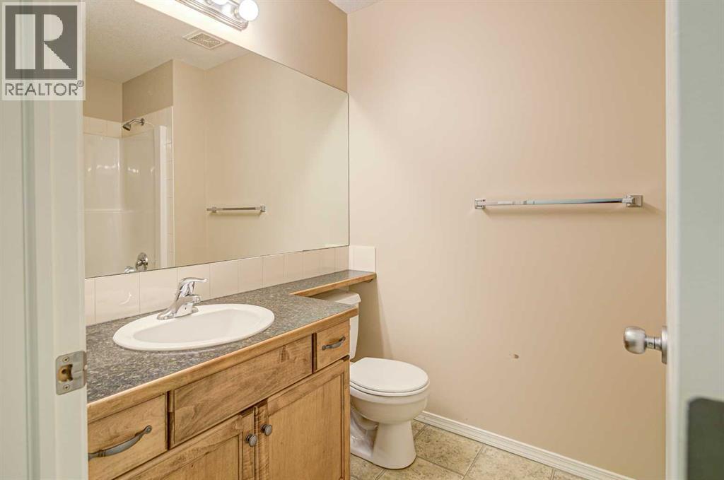 105 Silkstone Road West Property Photo 13