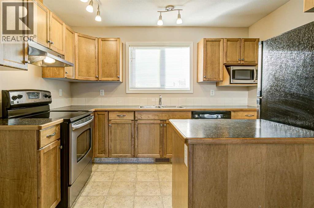 105 Silkstone Road West Property Photo 26