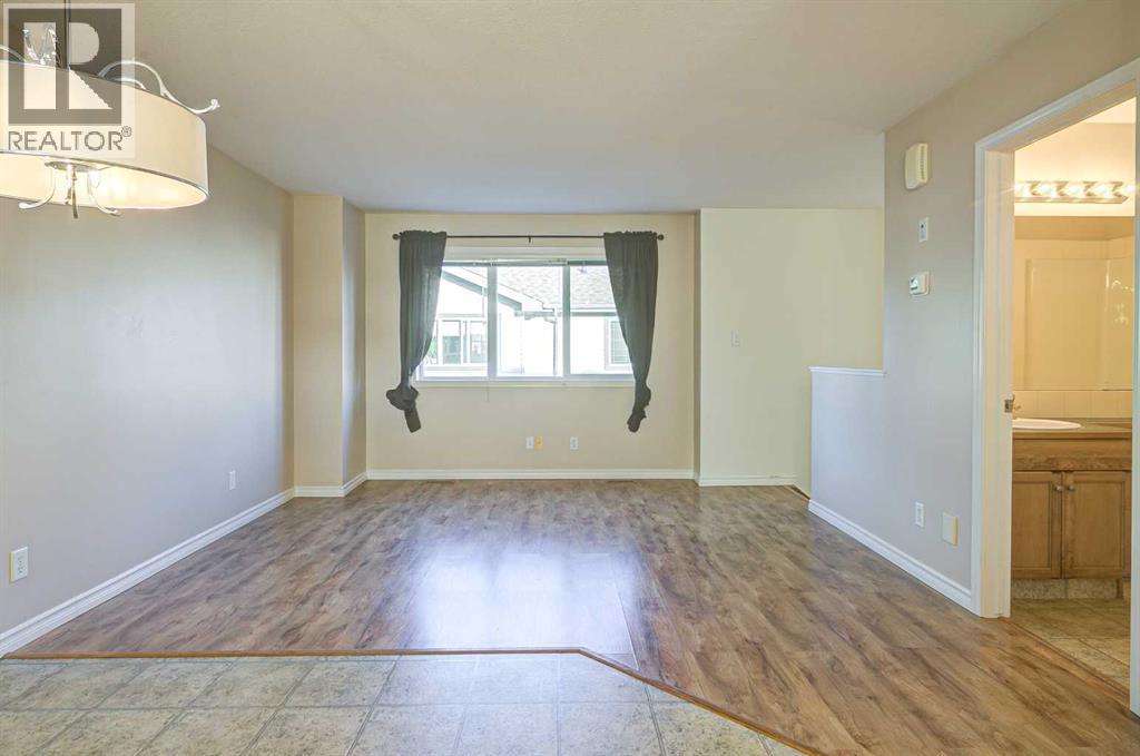 105 Silkstone Road West Property Photo 30