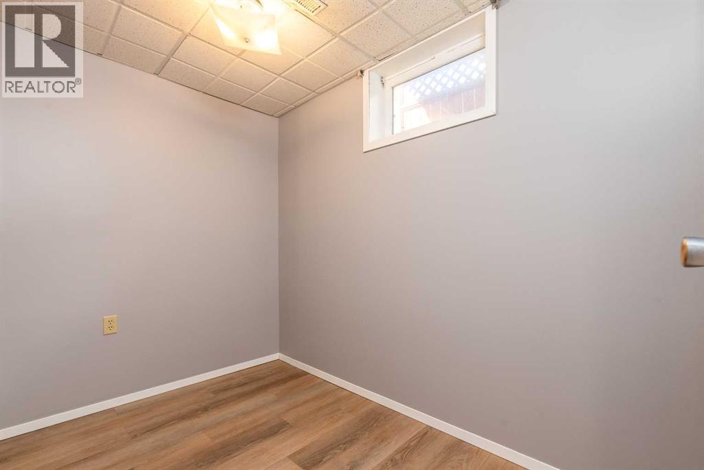 3408 52 Avenue Property Photo 22
