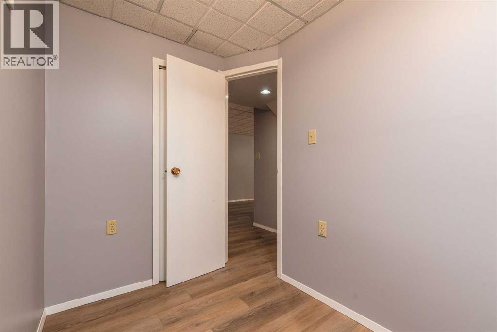 3408 52 Avenue Property Photo 23