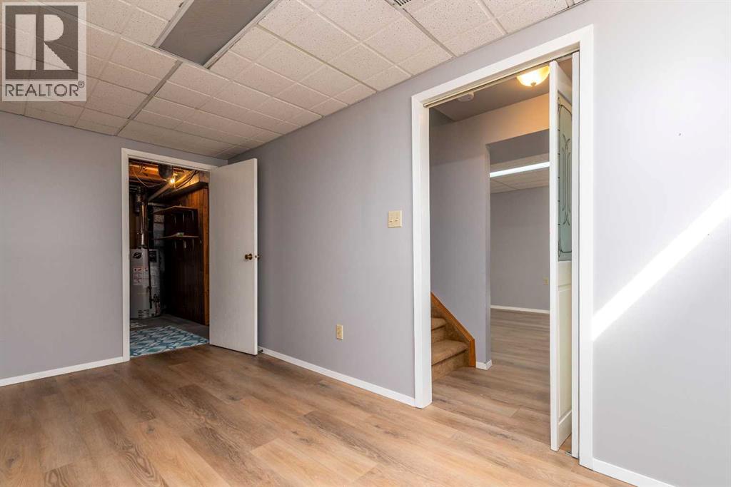 3408 52 Avenue Property Photo 26