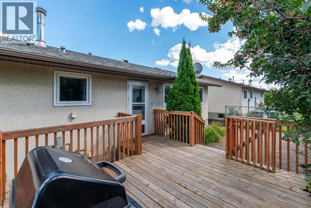 3408 52 Avenue Property Photo 35