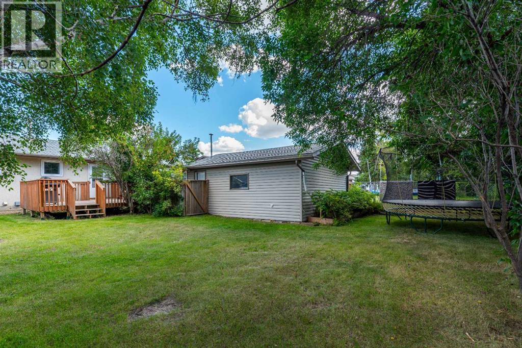 3408 52 Avenue Property Photo 38