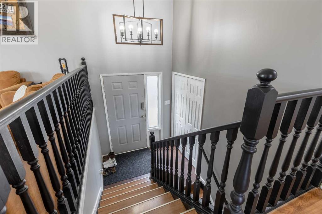 130 Chippewa Crescent W Property Photo 5