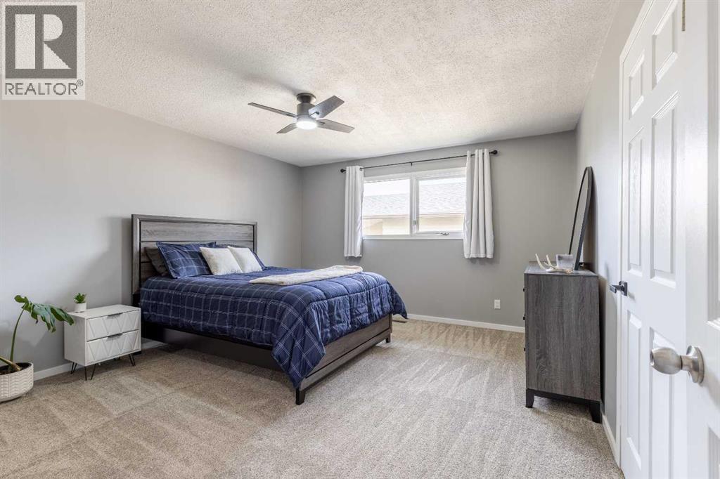 130 Chippewa Crescent W Property Photo 16