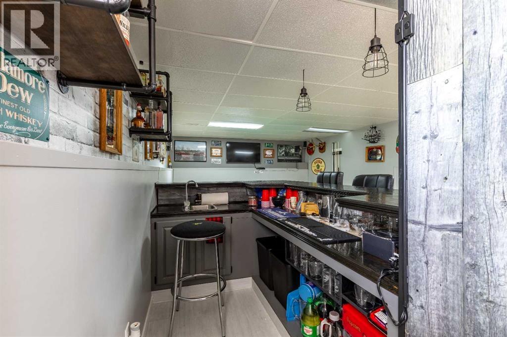 130 Chippewa Crescent W Property Photo 21