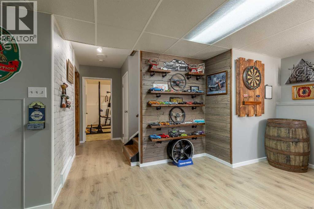 130 Chippewa Crescent W Property Photo 24